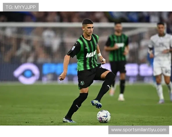 专业AC米兰解说员分析球队战术与比赛亮点